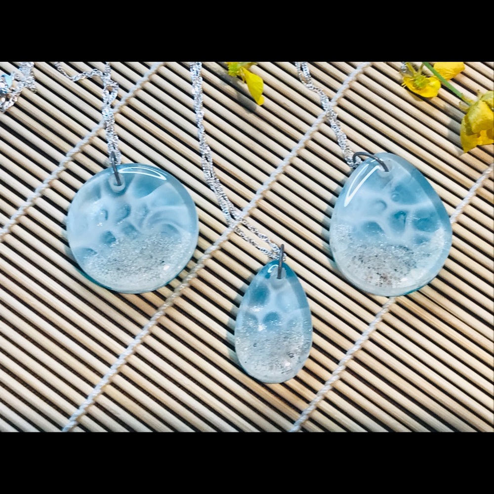 Resin Ocean Scene Pendant